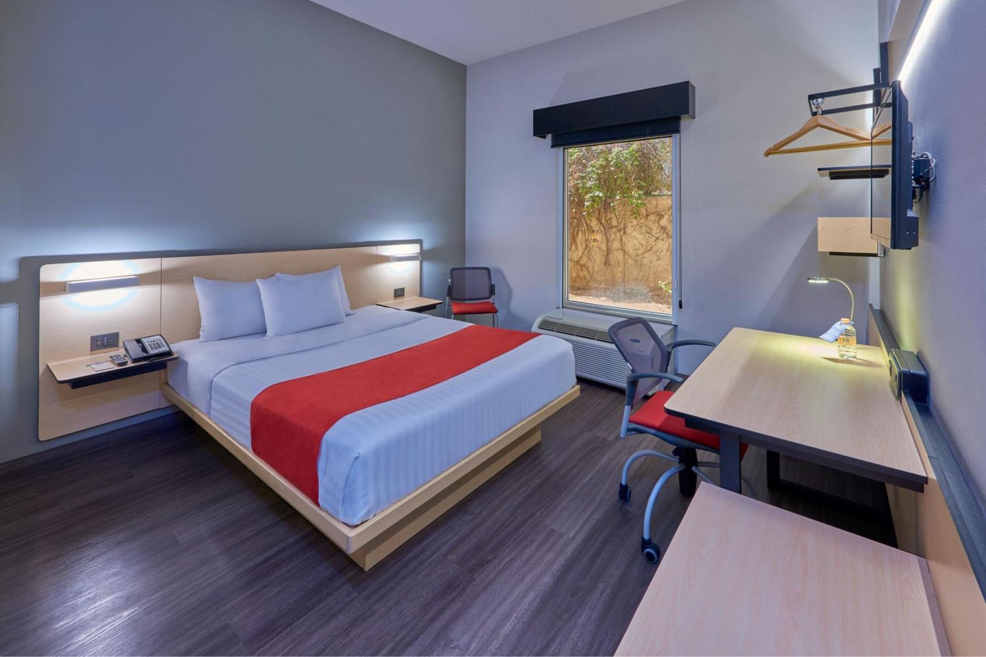 Queen Room