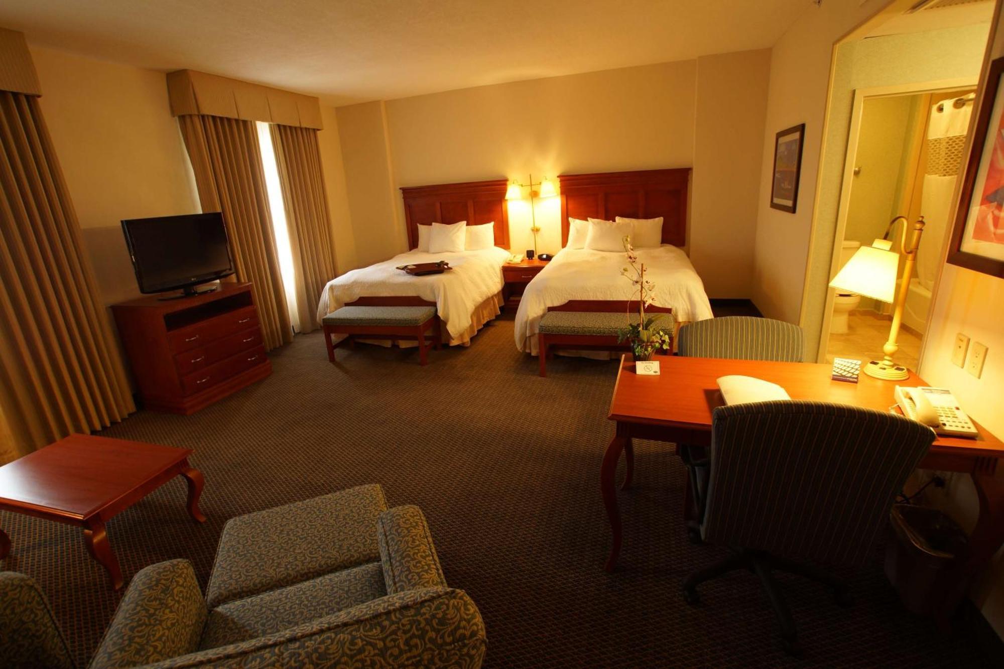 Queen Studio Suite with Two Queen Beds - Non-Smoking